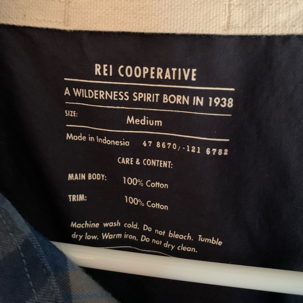 Men’s REI Flannel - Picture 2 of 2